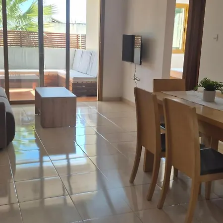 Nautical Nest Apartman